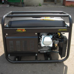 Электрогенератор бензиновый Huter DY4000LX 64/1/22