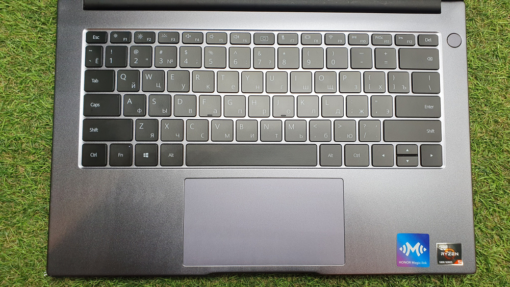 Ноутбук Honor Ryzen 5/8Gb/FHD/MagicBook 14 NMH-WDQ9HN [5301afvh]/Windows 10