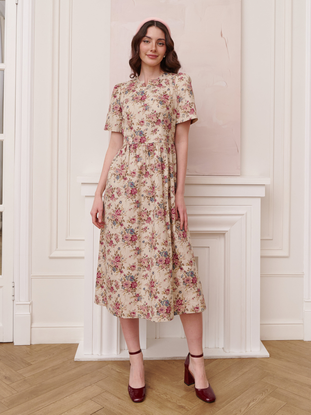 Платье с коротким рукавом