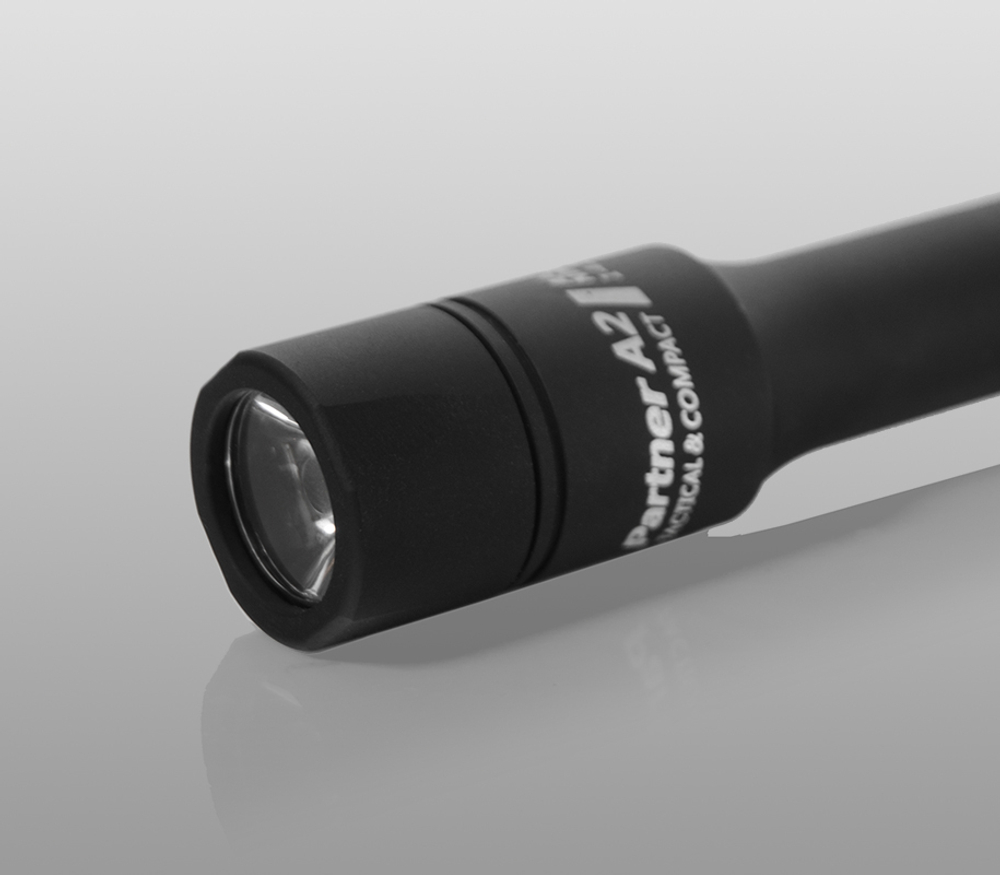 Тактический фонарь Armytek Partner A2 (тёплый свет)