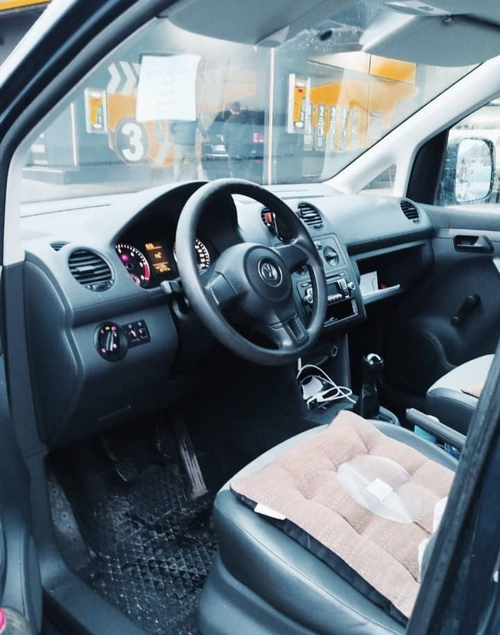 Volkswagen Caddy Za strance / Для иностранцев