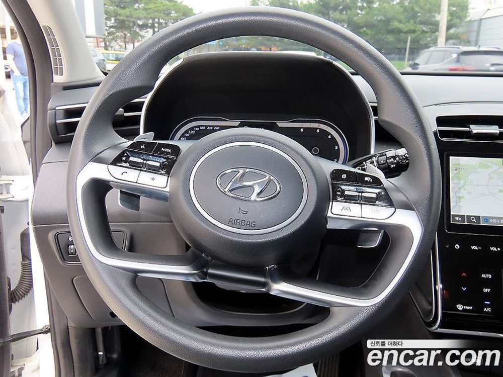 Hyundai Tucson (NX4) Дизель 2.0 2WD (04.2021)