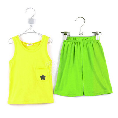 Костюм детский из майки с капюшоном и шорт