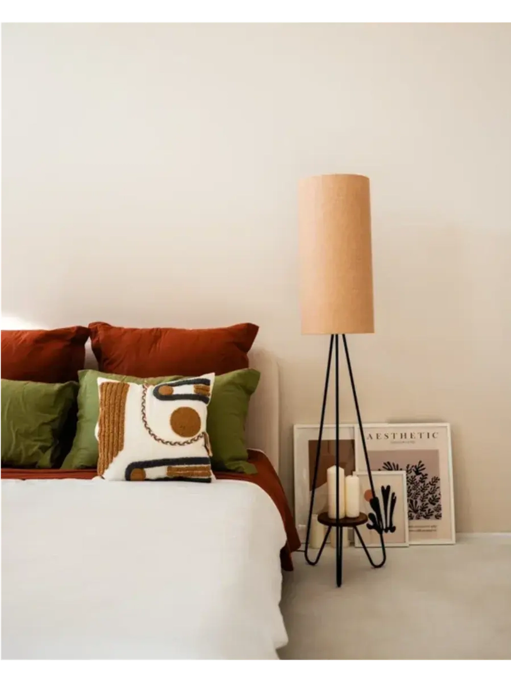 Торшер напольный с абажуром в гостиную современный