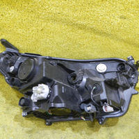 Фара левая Toyota Rav 4 CA40 (2015-2019) LED