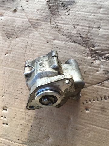 Насос гидроусилителя руля MAN TGA 81471016082
