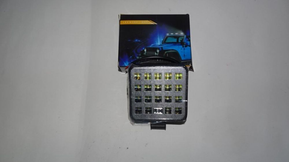 Фара светодиодная дополнительная 19 LED 57W 10-30V (квадрат) 84*84*20 ближний (GrandeLight)