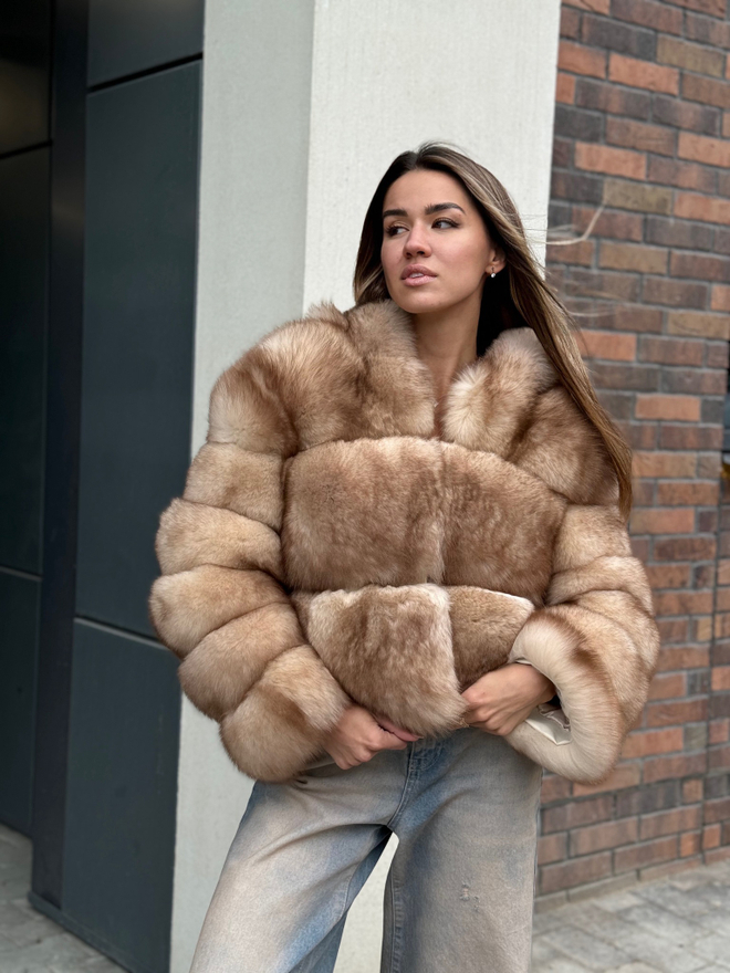 Шуба из песца под «куницу» с капюшоном 50см