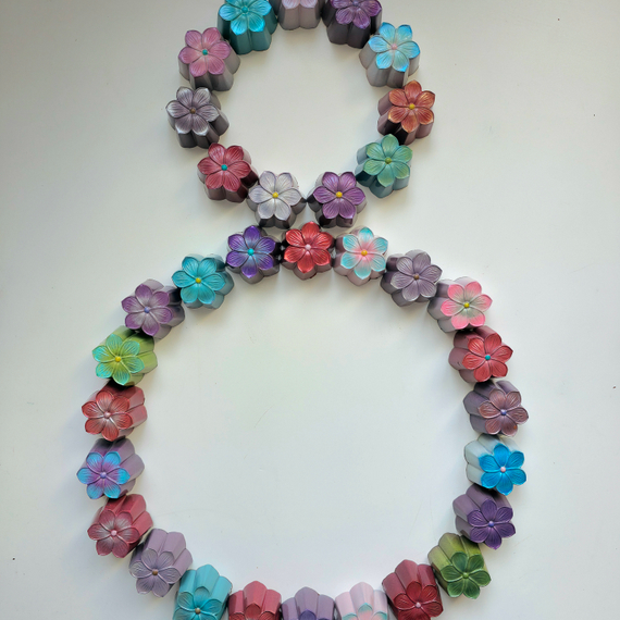 1038 | Форма для шоколадных конфет "Шестилистник" (275*175 мм)