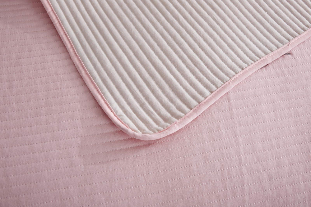 Покрывало 230x250 и 2 наволочки 50х70 Sofi De MarkO Жаклин розовое