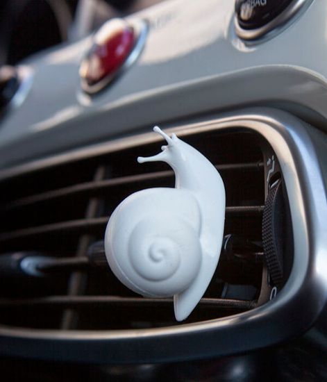 Аромадекор для автомобиля и дома FOREST SNAIL УЛИТКА (благородный уд) в блистере, Mr&Mrs Fragrance