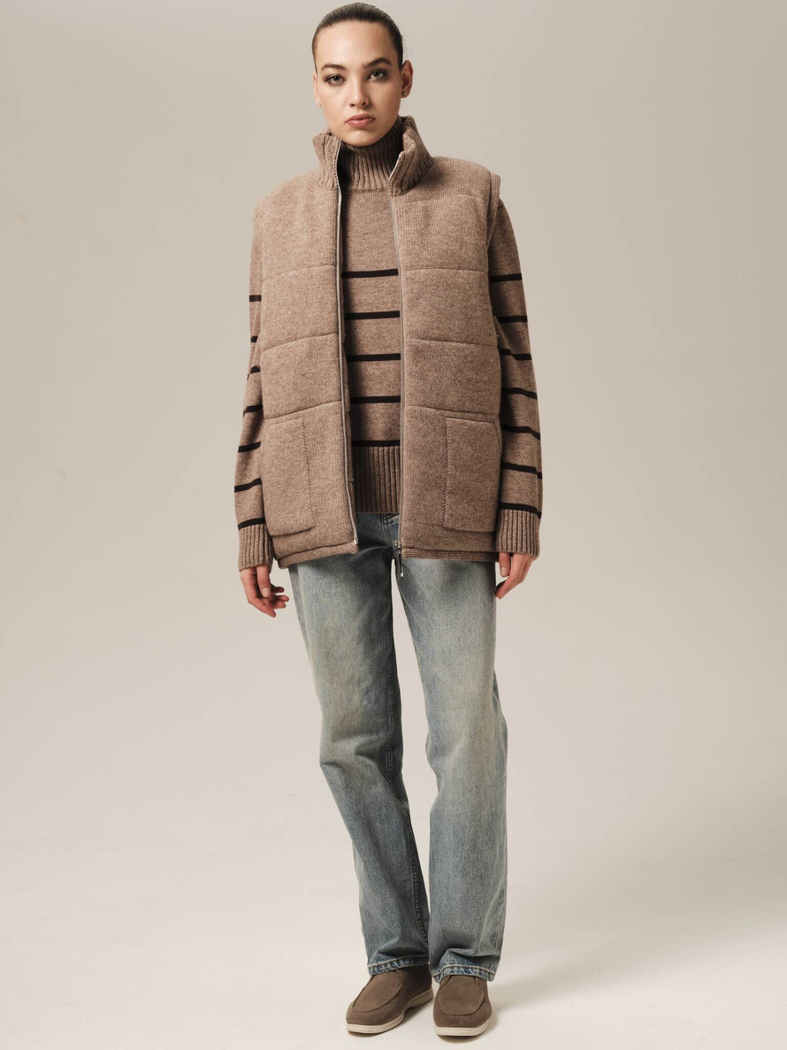 V0442-02 Жилет темно-бежевый dbr