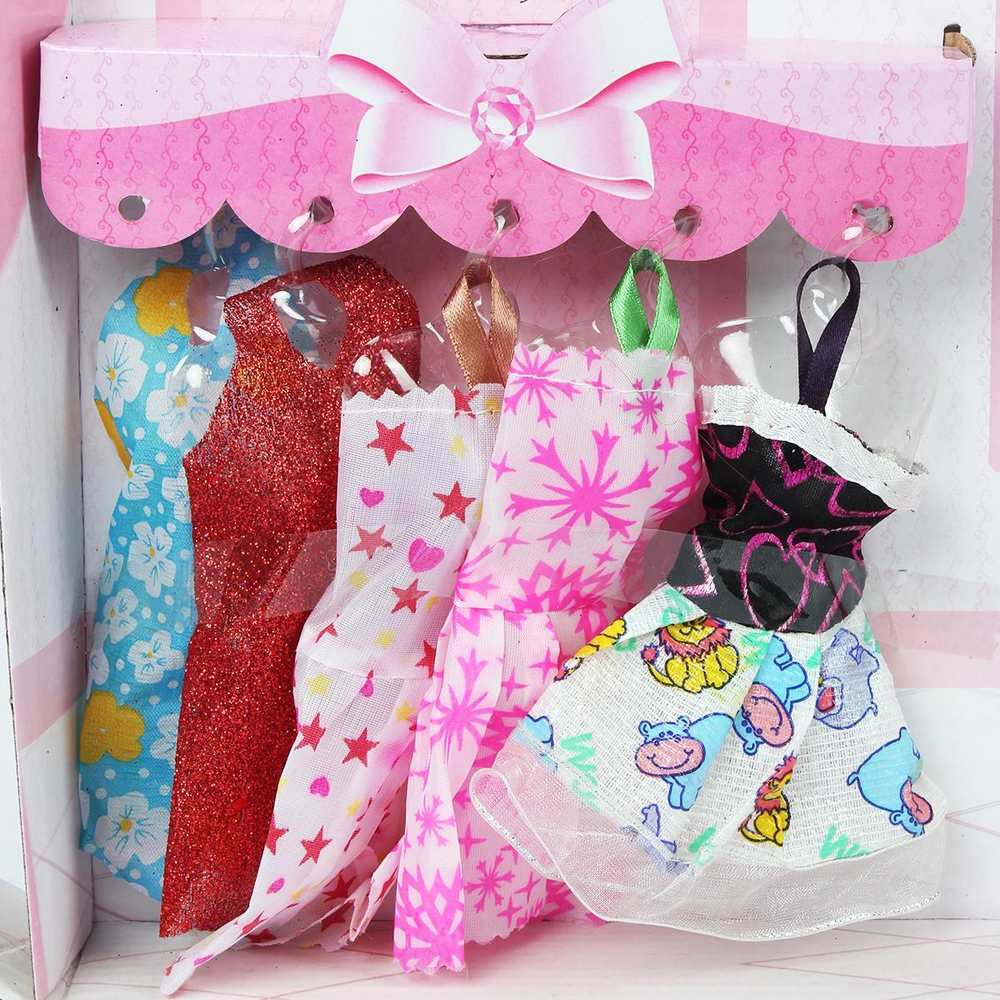 Кукла тип Модель с акессуарами, коробка CQ3559