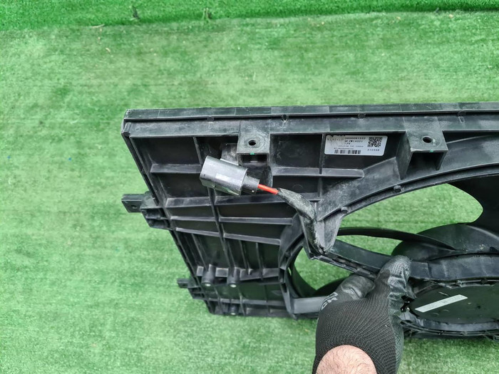 Диффузор с вентилятором Zeekr 001 (2021-н.в.)