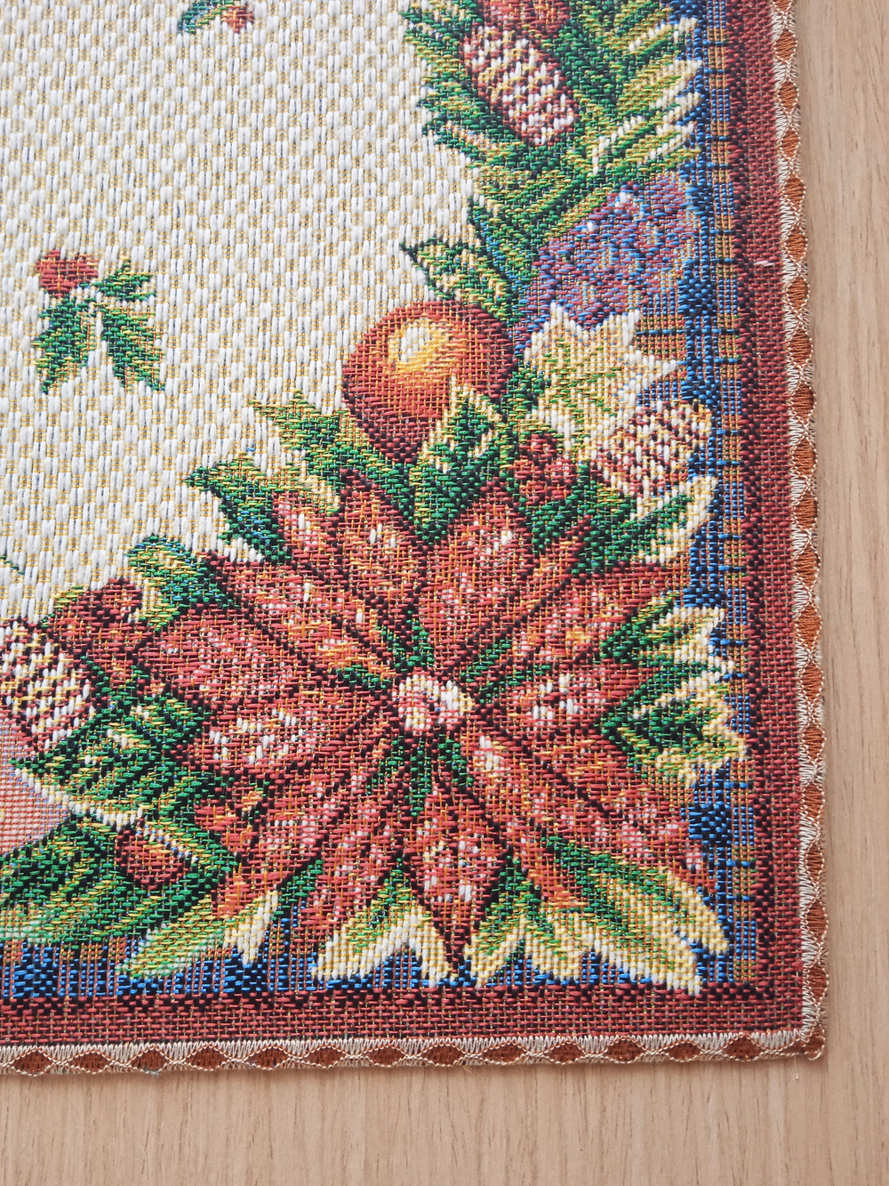 Декоративная гобеленовая салфетка Новогодняя 32х45 см