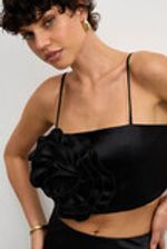 Топ с цветком из атласа черного цвета