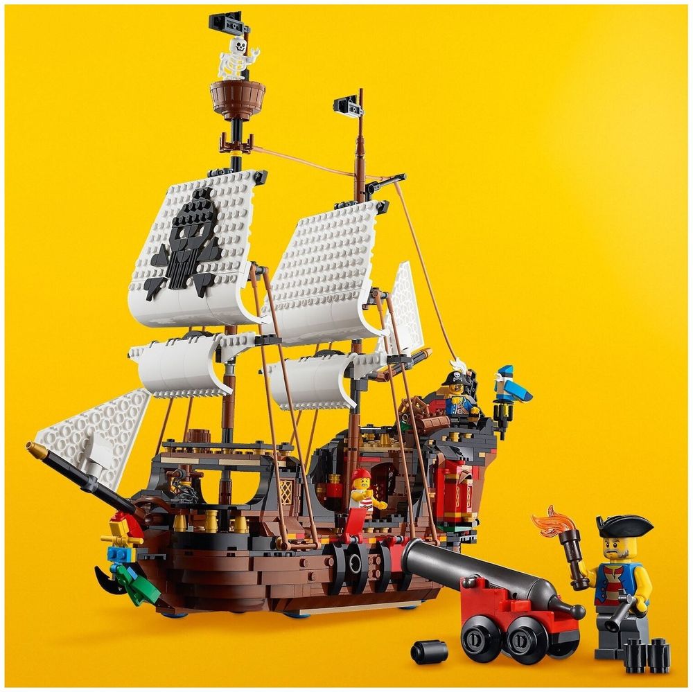 Конструктор LEGO Creator 31109 Пиратский корабль