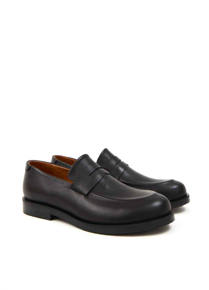 LOAFERS Black NEW