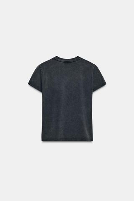 ZARA ФУТБОЛКА С ТЕКСТОМ И ЭФФЕКТОМ ПОТЕРТОСТИ, АНТРАЦИТОВО-СЕРЫЙ