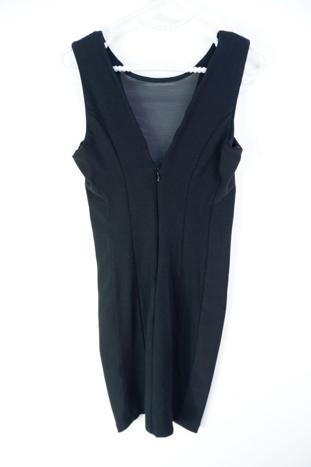 Платье KIKIRIKI сдержанное 40 размер