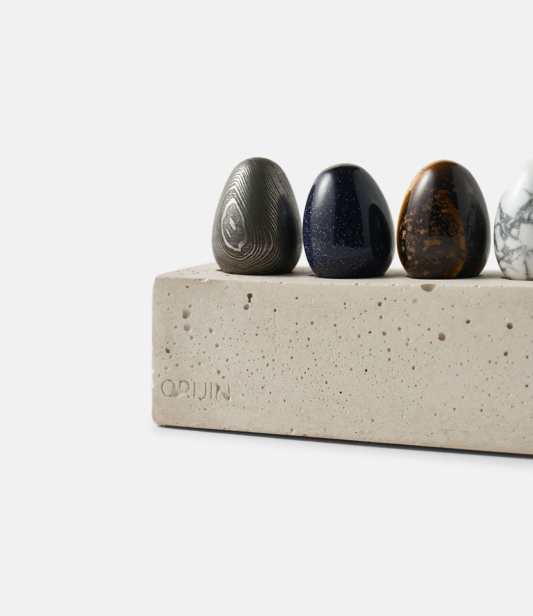 Orijin Concrete Base — подставка для талисманов Thinking Egg