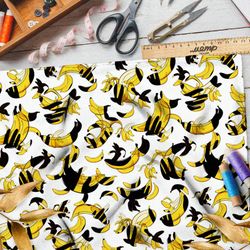 Ткань оксфорд 600 яркие бананы с чёрными тенями на белом фоне