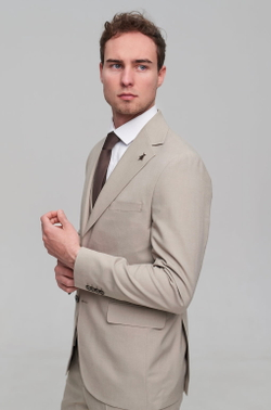 Мужской классический костюм (бежевый) В60