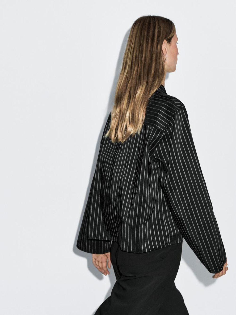 Massimo Dutti Рубашка в полоску с воротником-стойкой и деталью в форме нагрудника, черный