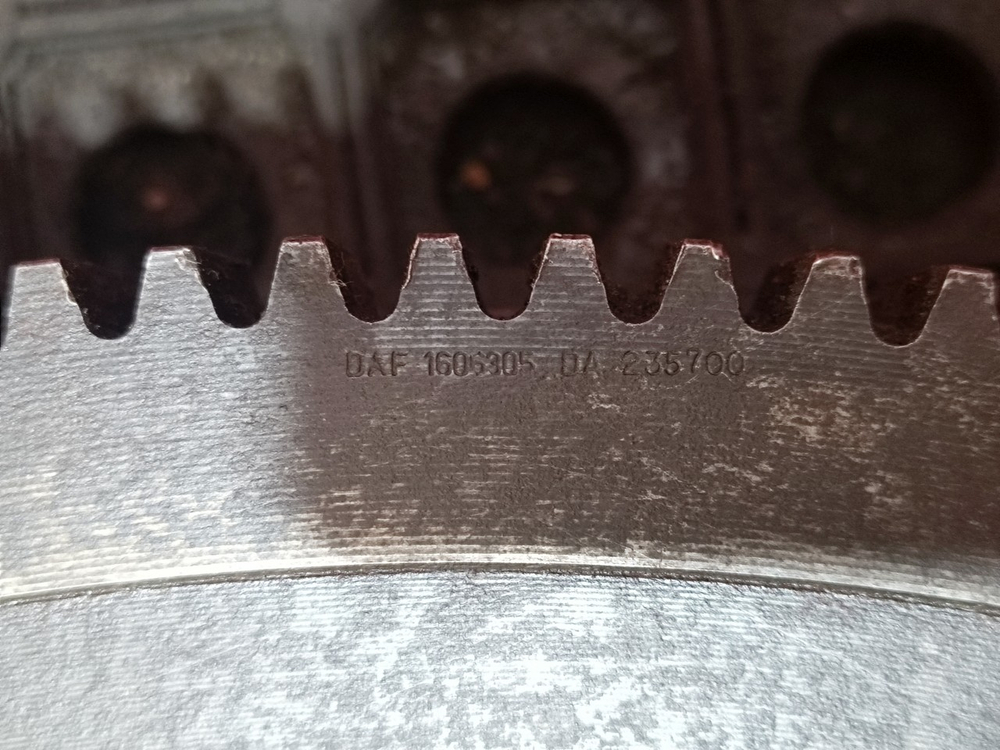 Маховик двигателя