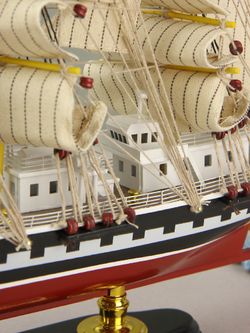 Meteor Lights Модель парусника Паллада, 52 см