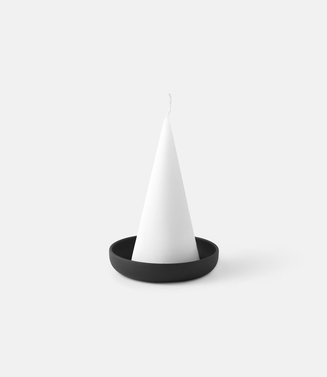 No.30 Saucer Candle — подсвечник из цинка