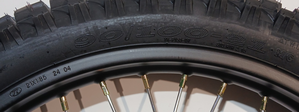 Колесо переднее в сборе 90/100-21 ось Ф12мм Мотоцикл ENDURO ST 250
