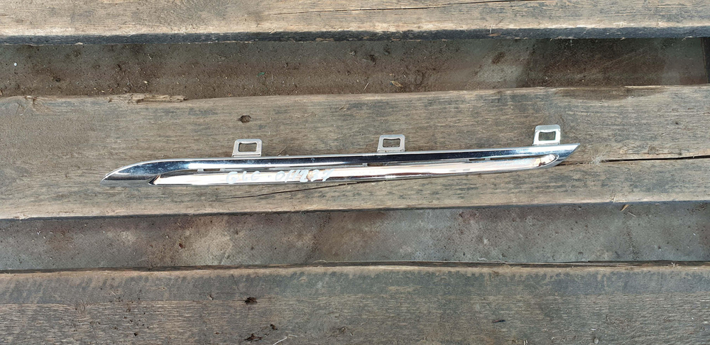 Молдинг решетки радиатора Mercedes GLC (X253) 15-19 Б/У Оригинал A2538880385