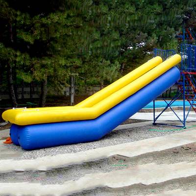 Надувная прямая водная горка для вышки (опоры) с бассейном «Исток», 9*2*6 м