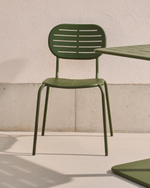 Уличный стул Brai из зеленой оцинкованной стали