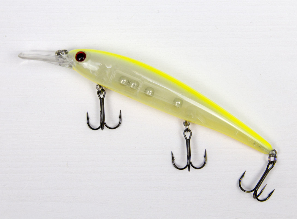 Shallow Walleye Bandit 12 см., цвет 004