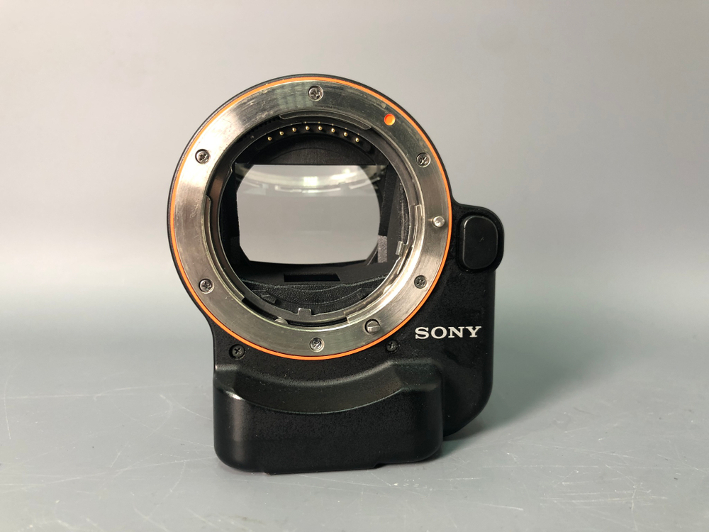 Sony LA-EA4