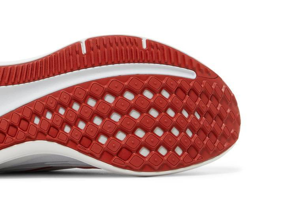 Кроссовки Nike Zoom Winflo 9