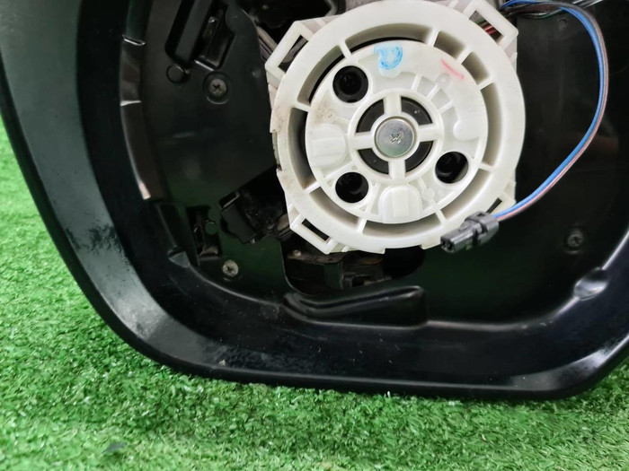 Зеркало левое Toyota Land Cruiser 200 (2015-2021) 20 контактов