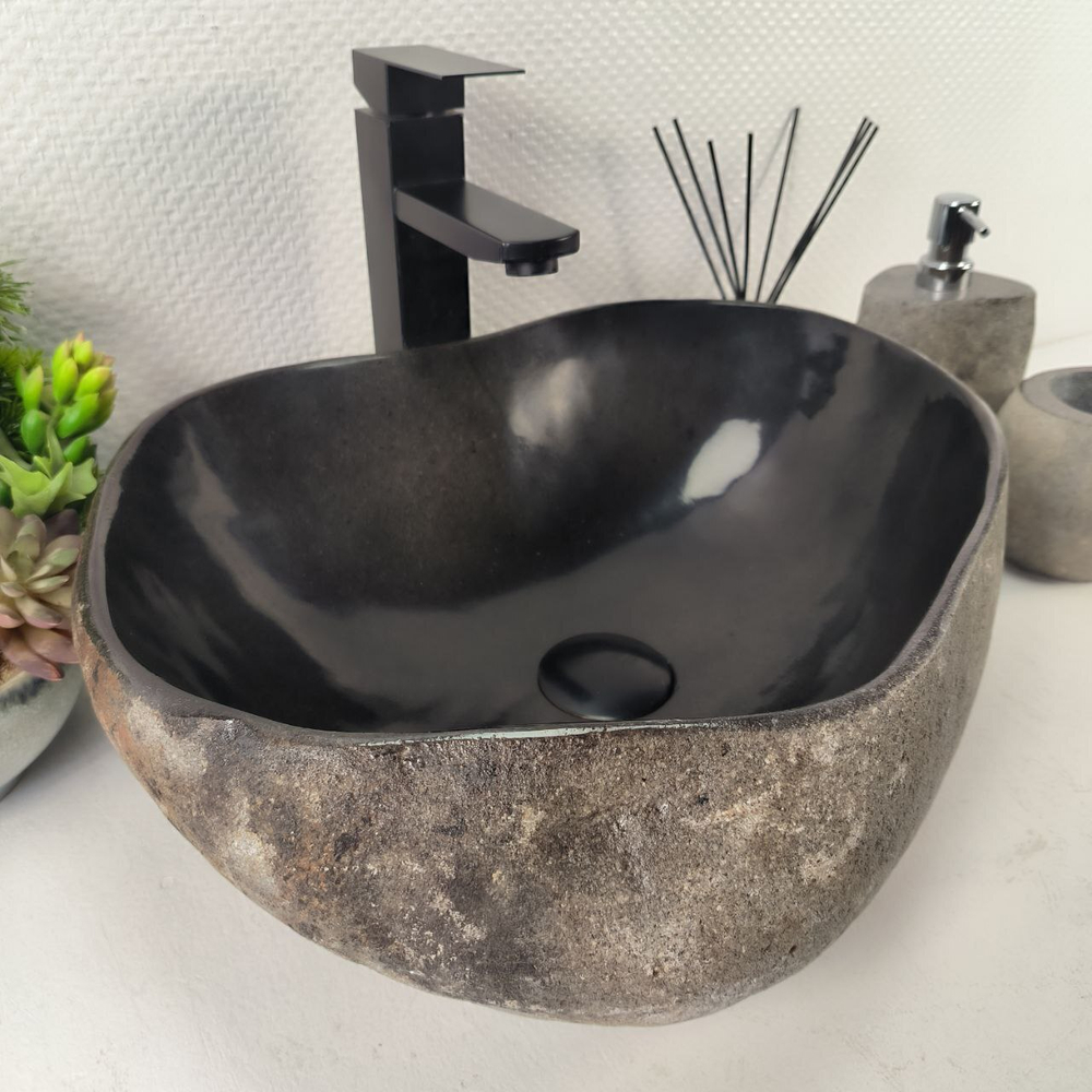 Раковина из речного камня RS-65455 44*37*15 0861