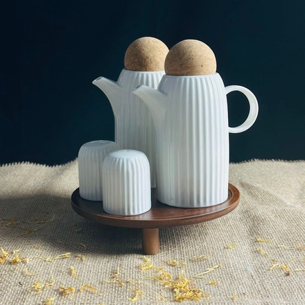 Lenardi 235-098 Набор солонок и бутылки для масла/уксуса 4пр. на подставке TROPICAL в под.уп.(х16)Фарфор