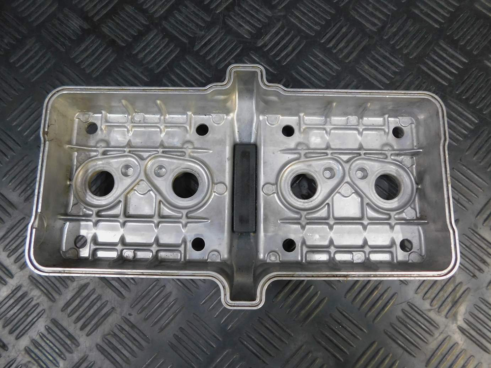 Крышка клапанная Kawasaki ZZR400 053060