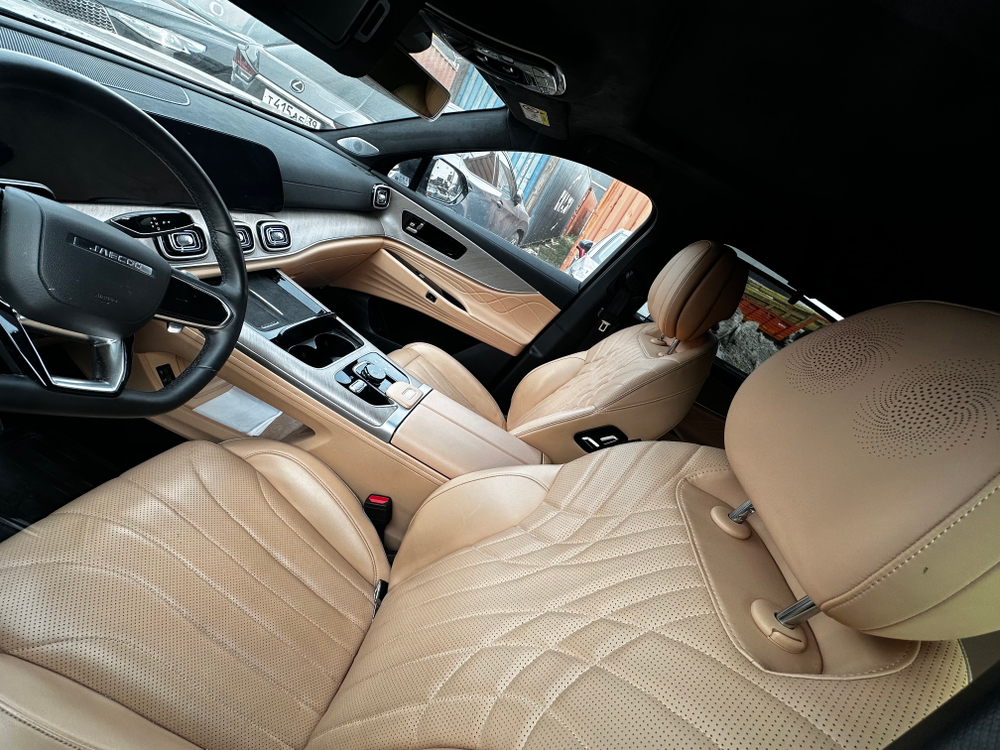 Jaecoo J8 2.0T DCT AWD Supreme