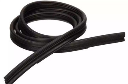 Уплотнитель двери для посудомоечной машины Indesit (Индезит) / Ariston (Аристон) - 141317