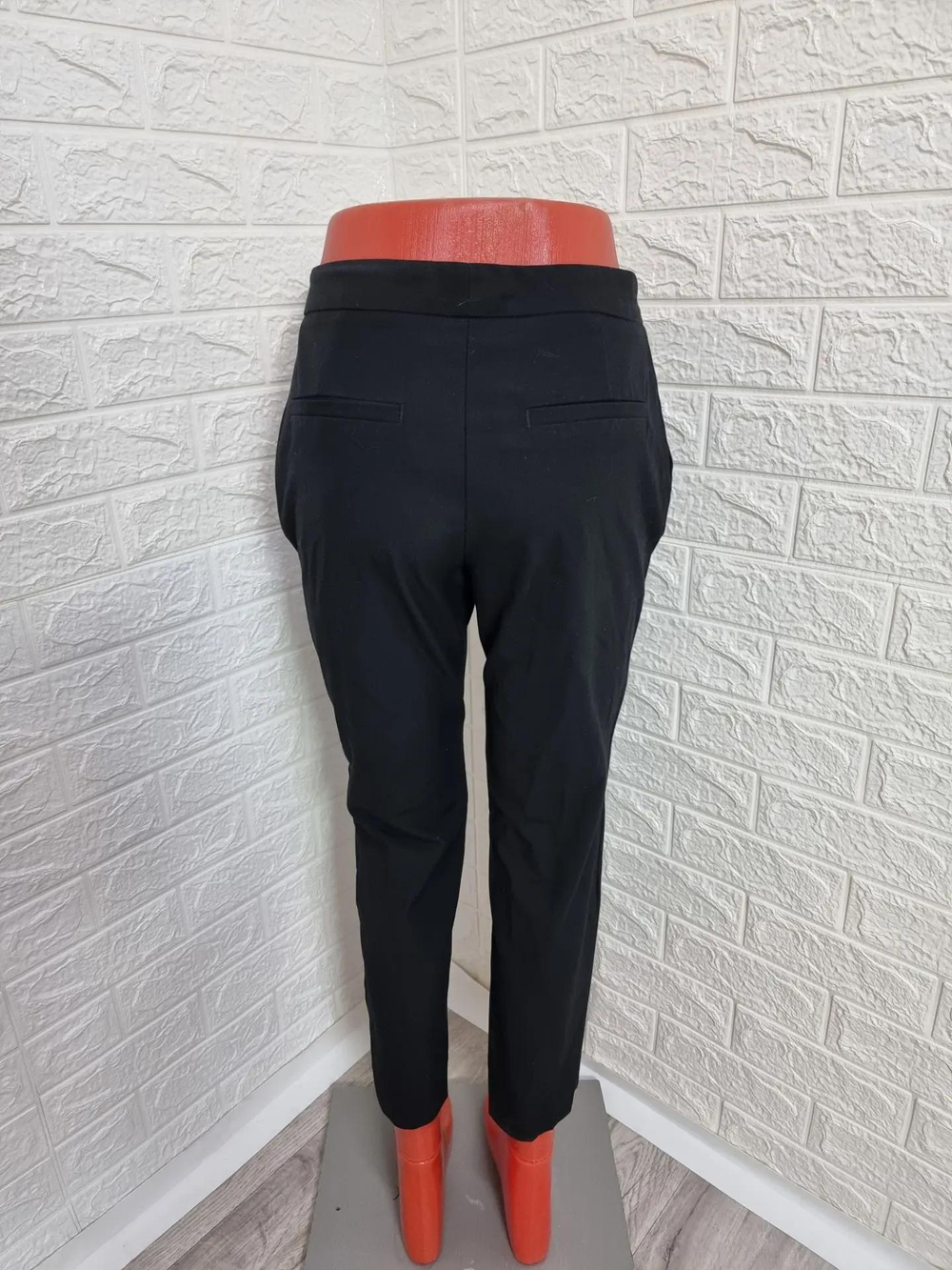 Женские брюки Zara, размер 42