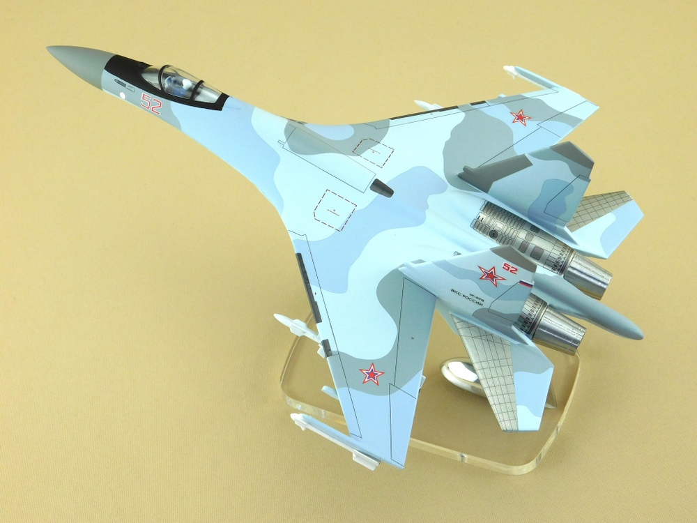 Модель самолета Су-35С (М1:72 ВКС России, RF-81719, 52, Камуфляж голубой)