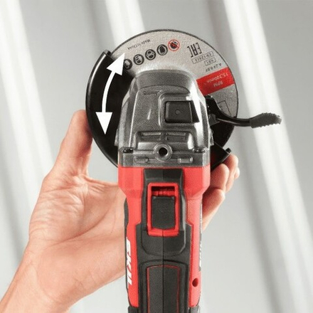 Угловая шлифмашина аккумуляторная SKIL AG2907 акб+зу AG2907SE11