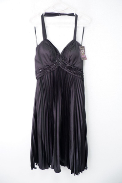 Платье V-Gold нарядное 46 размер, новое