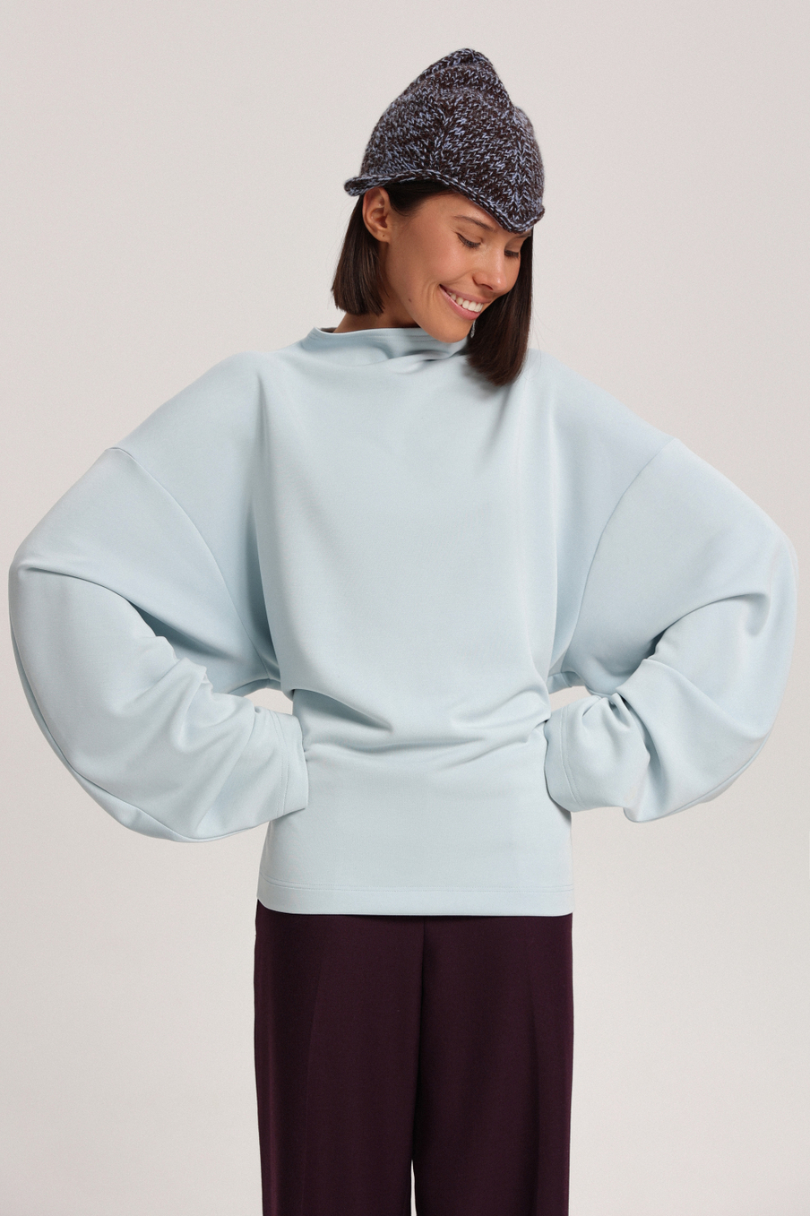 Лонгслив с округлым рукавом