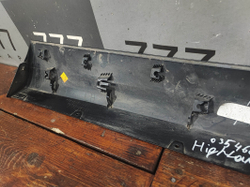 Накладка двери передней левой Toyota Highlander 4 (U70) 19-нв Б/У Оригинал 757360E020